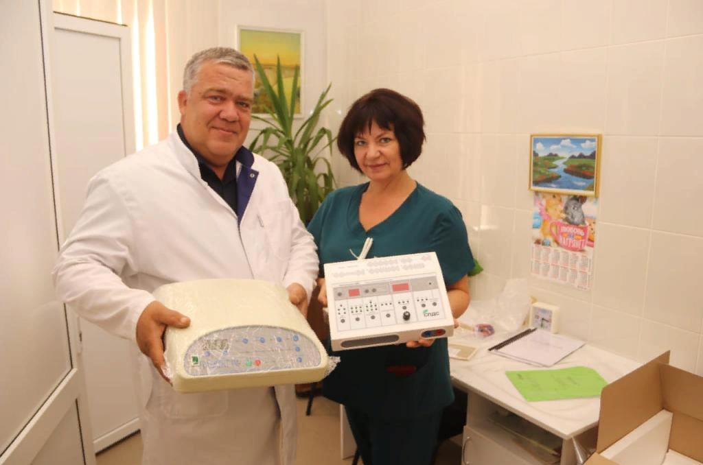 Александр Ищенко передал два медицинских аппарата в Базковскую больницу Шолоховского района